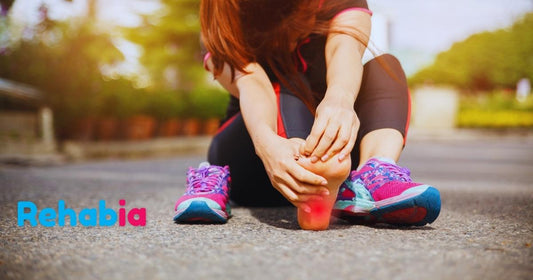 Vad är Hälsporre (Plantar fasciit) – och varför får man det?